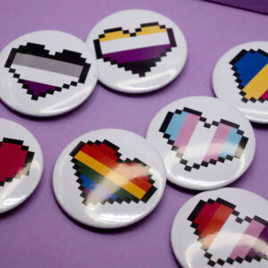 Przypinka mała serce LGBT