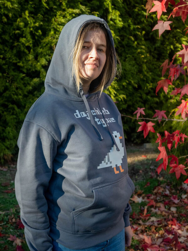 Bluza z pikselowym Typem Gołębiem - daj chleb typie